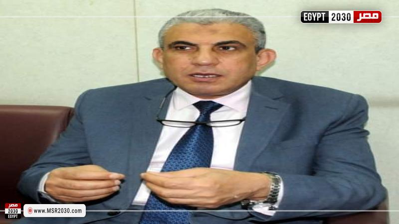 النائب عادل عبد الفضيل رئيس لجنة القوى العاملة بالبرلمان