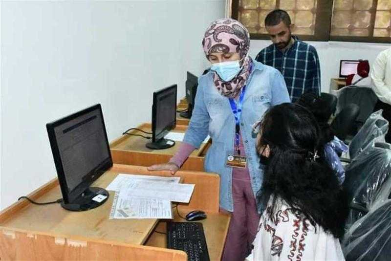 تنسيق الجامعات 2022.. قائمة الأماكن الشاغرة لطلاب المرحلة الثالثة أدبي