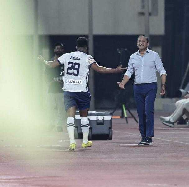 تفاصيل حديث سالم الدوسري مع رامون دياز قبل لقاء الزمالك