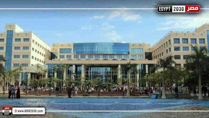 جامعة مصر للعلوم والتكنولوجيا.. تفاصيل التقديم والالتحاق بالكليات