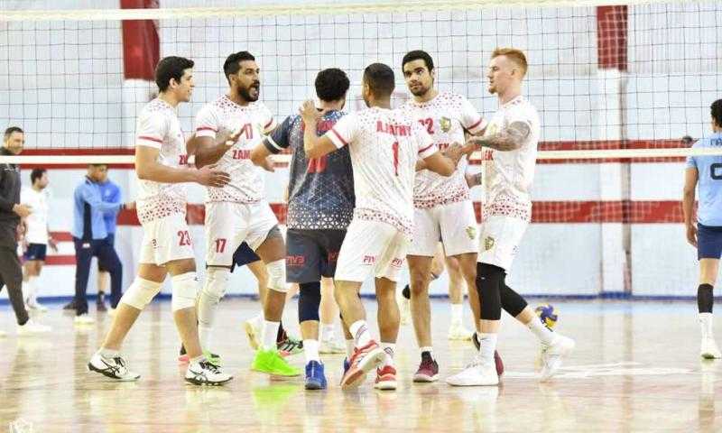 طائرة الزمالك يهزم كاميرون سبورتس ويتأهل لربع نهائي بطولة إفريقيا