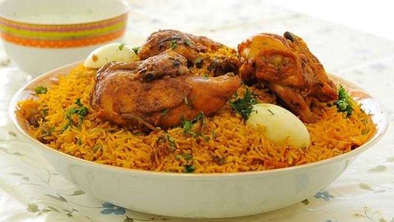 طريقة عمل الأرز المبهر بالدجاج بخطوات بسيطة