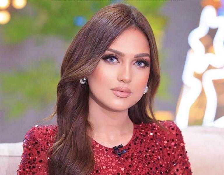 ما لا تعرفه عن الإعلامية ياسمين عز .. ظهرت في هذا المسلسل منذ 12 عامًا