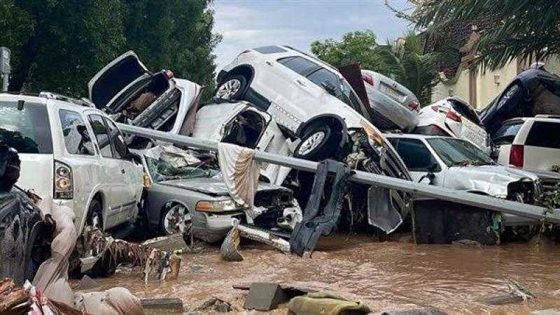 القادم أسوأ.. كيف تفاعل نشطاء ”السوشيال ميديا” مع سيول جدة؟