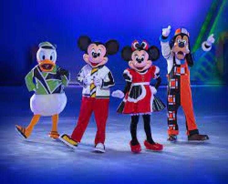 تفاصيل عرض Disney on ice في مصر.. وكيف تفاعل الجمهور معه