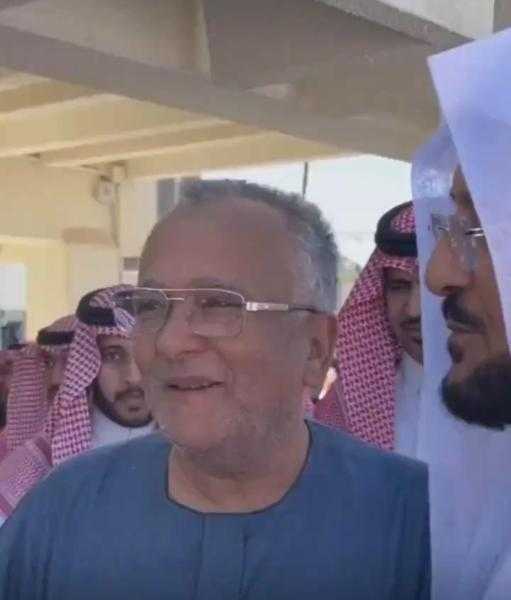 وزير الشؤون الإسلامية السعودي: «ضباط الجيش المصري يرفعون الرأس» - فيديو