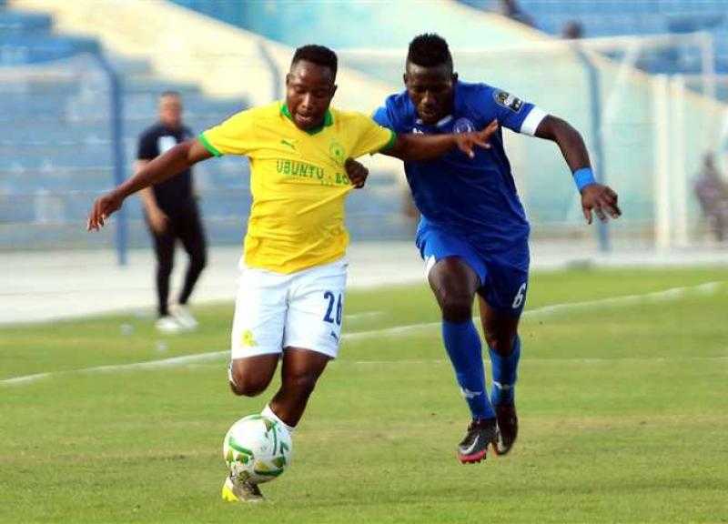 عمرو الحديدي: أطهر الطاهر ”لاعب طاهر” وأحذر الأهلي من هذا اللاعب