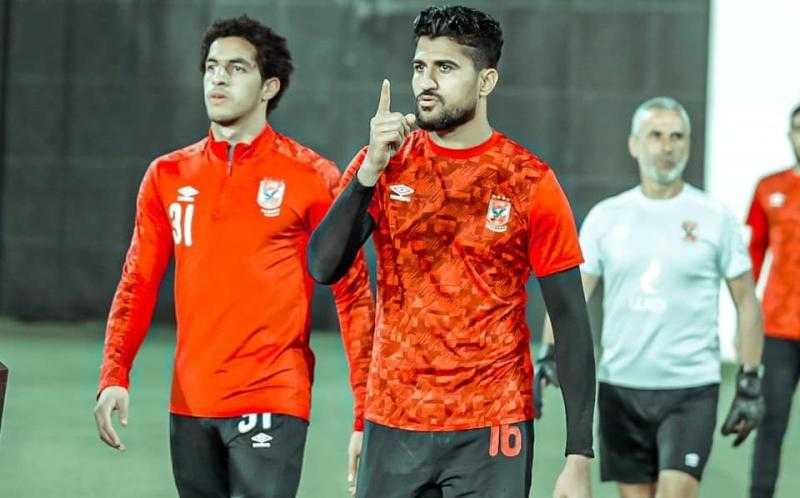 فيديو| جماهير الأهلي تدعم مصطفى شوبير