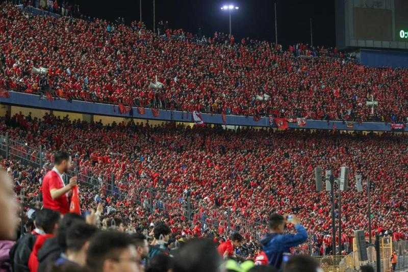 نجم الأهلي السابق يبشر الجماهير بلقب دوري أبطال أفريقيا بإحصائية خاصة