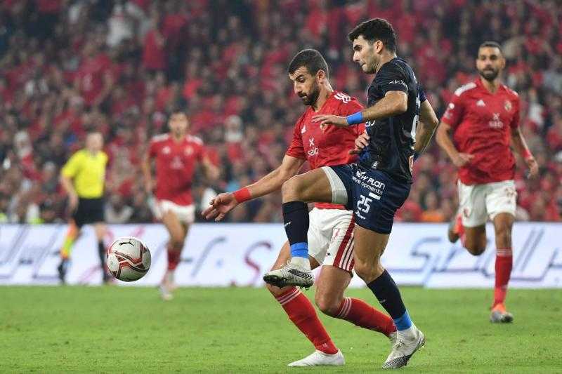 تردد القناة الناقلة لمباراة القمة بين الأهلي والزمالك في الدوري