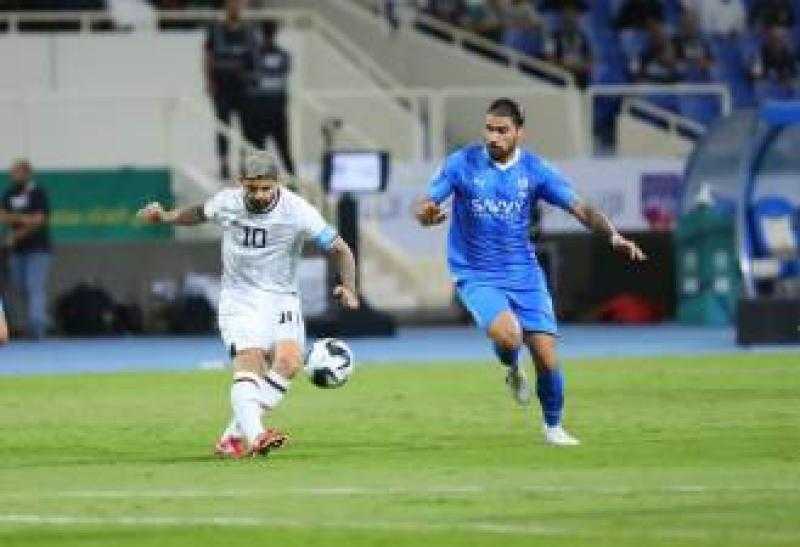 الهلال يتقدم على الشباب بهدفين في الشوط الأول