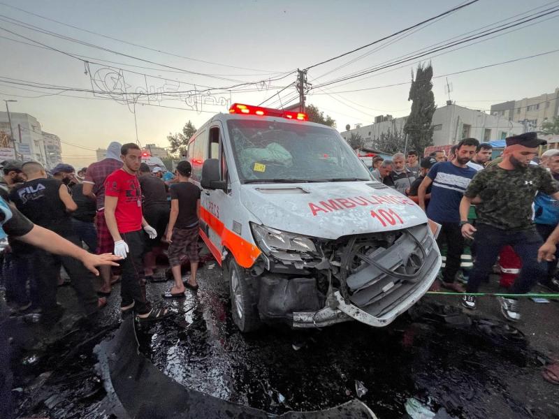 معارك عنيفة واستهداف نازحين وقصف مستشفى.. مشاهد قاسية من حرب غزة اليوم