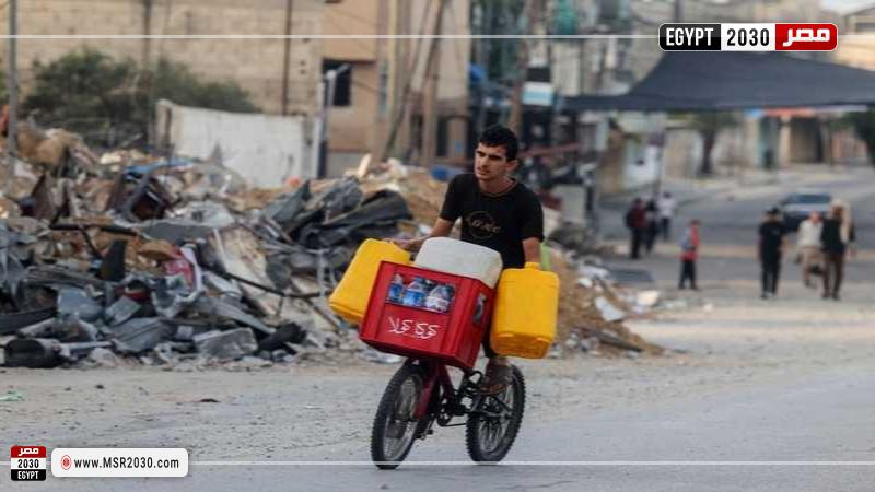 معاناة نقص المياة في غزة