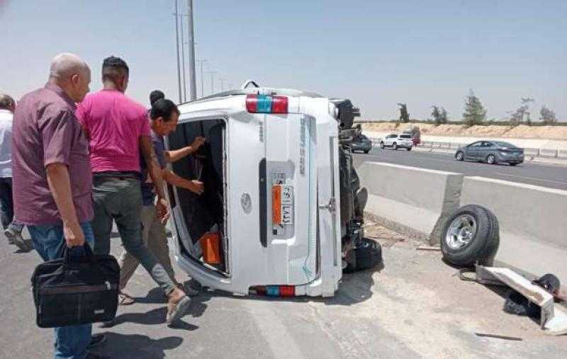 إصابة 9 أشخاص في حادث انقلاب سيارة ميكروباص بأطفيح