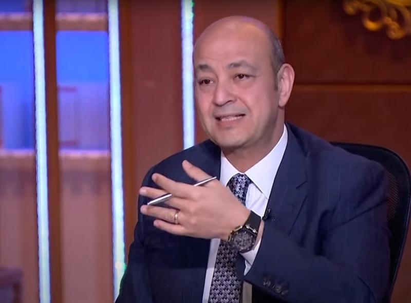 عمرو أديب ينتقد الإيحاءات من لاعبي الأهلي والزمالك: «لازم يتوقع عقوبات».. فيديو