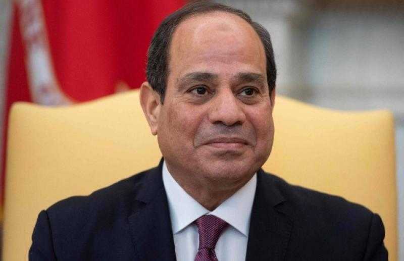 السيسي: بتحية تقدير واعتزاز لكل عمال مصر في عيدهم