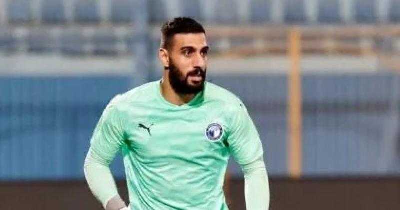 طبيب بيراميدز يكشف التشخيص المبدئي لإصابة أحمد الشناوي أمام المصري