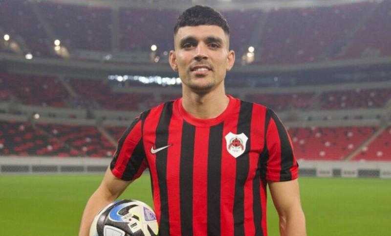 أشرف بن شرقي يُحدد شروطه للعودة إلى الزمالك.. تفاصيل