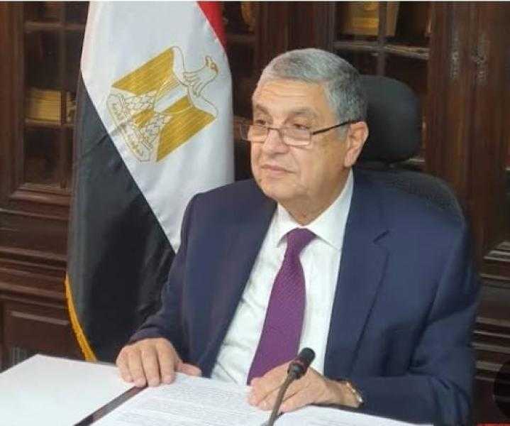 وزير الكهرباء : اعتذر للشعب المصري عن أي ضيق من انقطاع التيار وتخفيف الأحمال