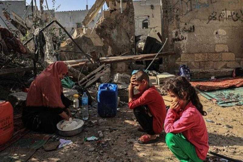 مسؤولون فلسطينيون بغزة: 3500 طفل معرضون للموت داخل القطاع