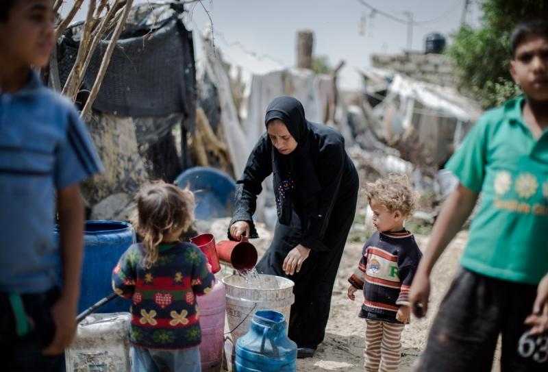 الحرارة تزيد معاناة الفلسطينيين وتفشي الأمراض بدون سيطرة