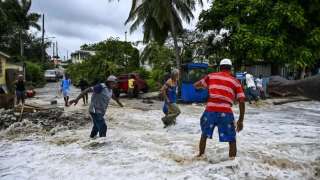 وفيات وفيضانات.. دمار بجزر الكاريبي جراء الإعصار ”بيريل”