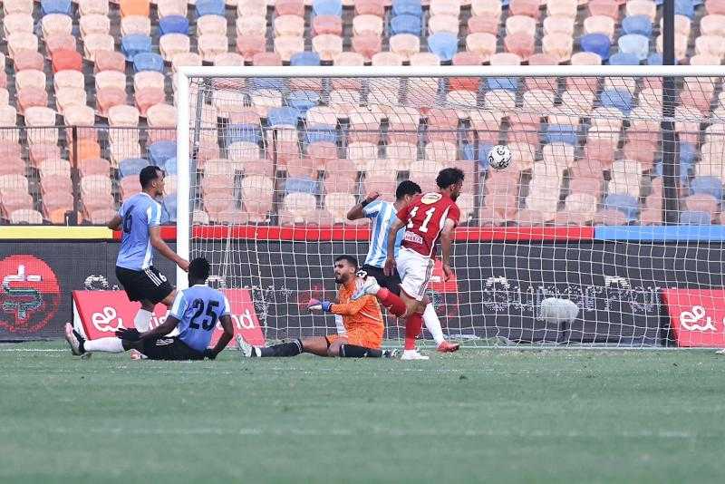 الأهلي يقسو على الداخلية برباعية في الدوري المصري..فيديو