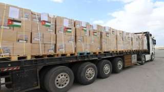 «متجه لـ شمال غزة».. 50 شاحنة مساعدات جديدة من الأردن