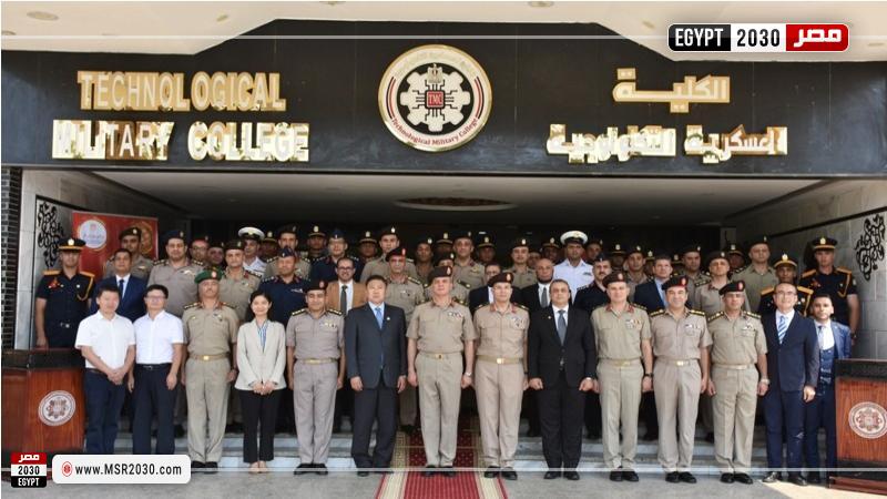 جانب من استقبال طلبة جامعة الشمال الغربى للتقنيات المتعددة الصينية