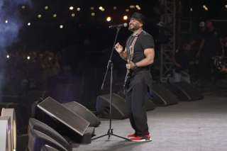 تامر حسني يعلق على حفله في مهرجان العلمين