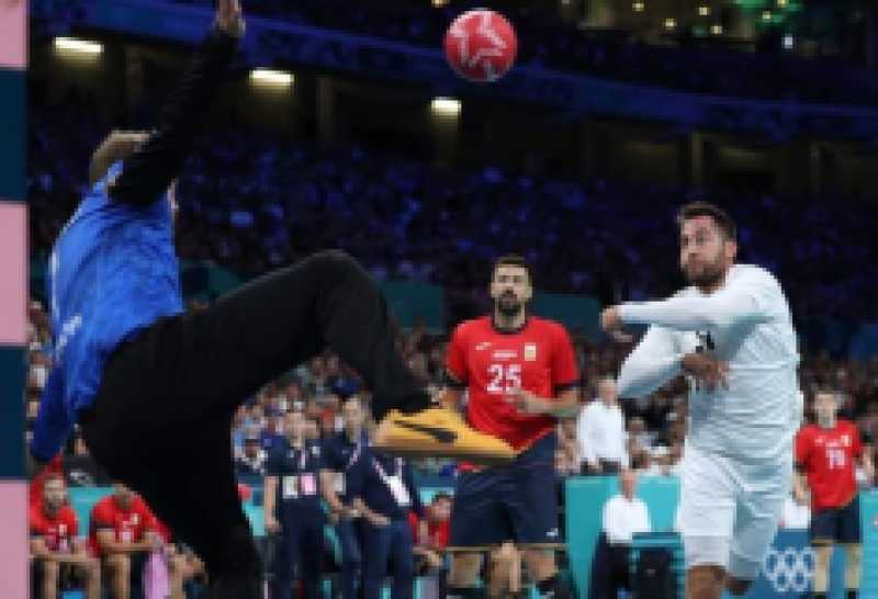 منتخب مصر لكرة اليد يخسر من إسبانيا ويودع أولمبياد باريس 2024