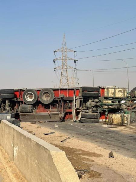 مصرع شخص واصابة 4 آخرين فى حادث مرورى على الطريق الدائرى الأوسطى l صور