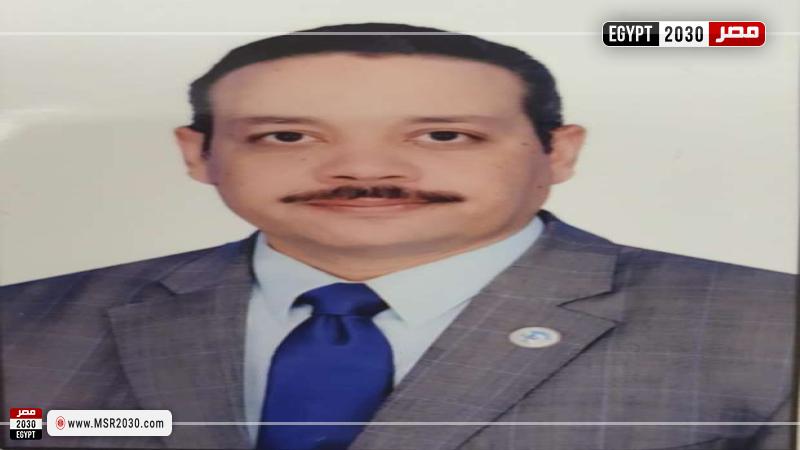 الدكتور محمد عبد العزيز 