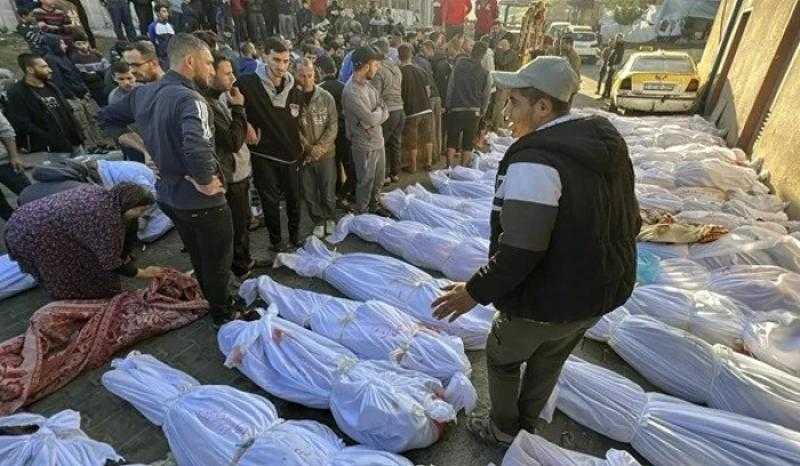 استشهاد 60 فلسطينيا في غارات إسرائيلية بقطاع غزة