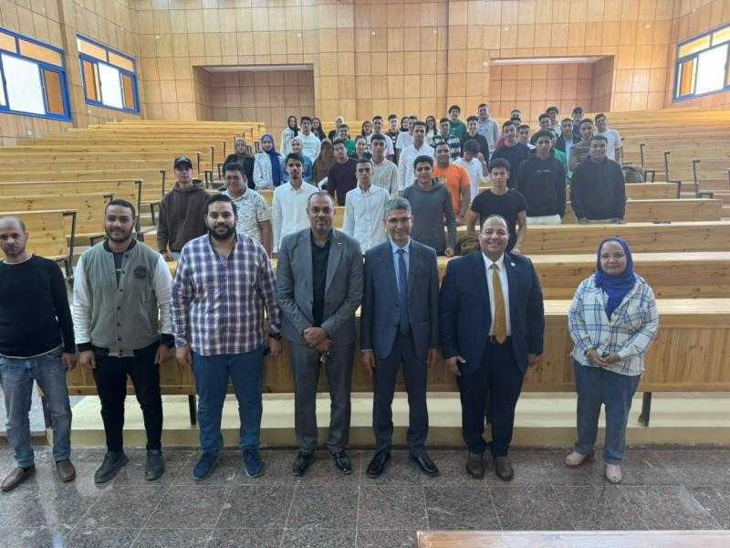 انطلاق أول أيام الدراسة بكلية طب وجراحة الفم والأسنان بجامعة سوهاج