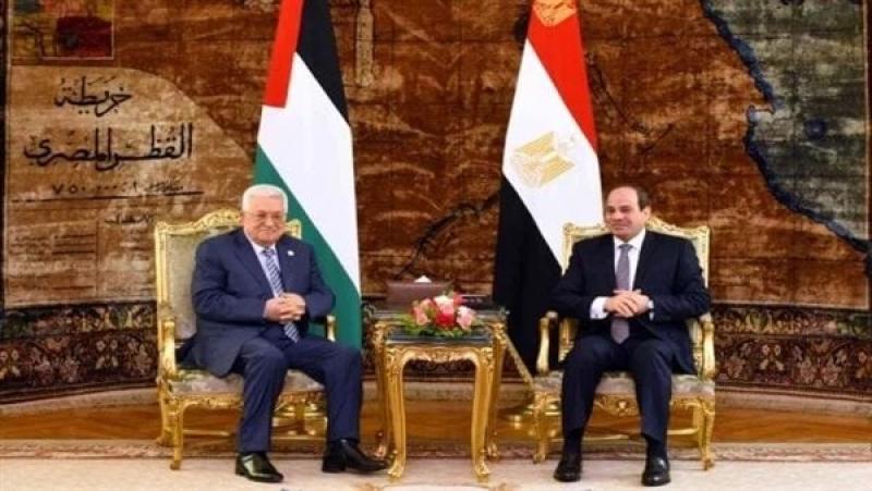 ‏تلبية لدعوة السيسي.. الرئيس الفلسطيني يصل إلى مصر