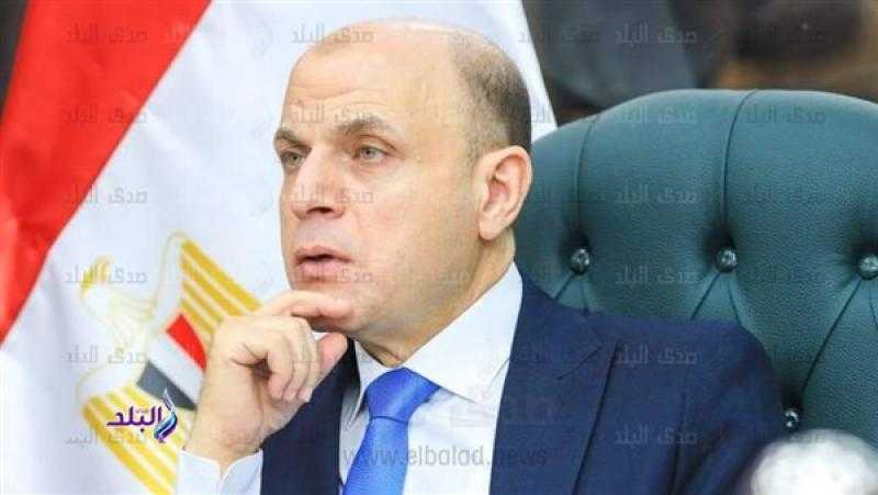 محافظ كفرالشيخ: دعم مدرسة خالد بن الوليد للنور والمكفوفين بـ 34 لحاف فيبر و7 أجهزة مكاتبات تعليمية