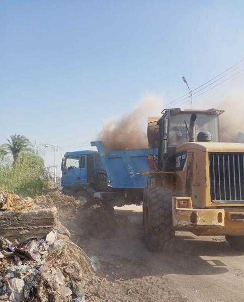 محافظ أسيوط يؤكد على استمرار رفع نواتج تطهير الترع والمصارف بمركز البداري